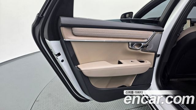 Volvo S90 B5 Ultra Dark 2026 — фото 31