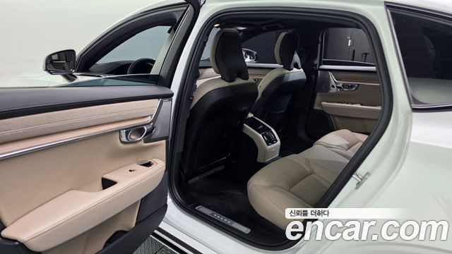 Volvo S90 B5 Ultra Dark 2026 — фото 32