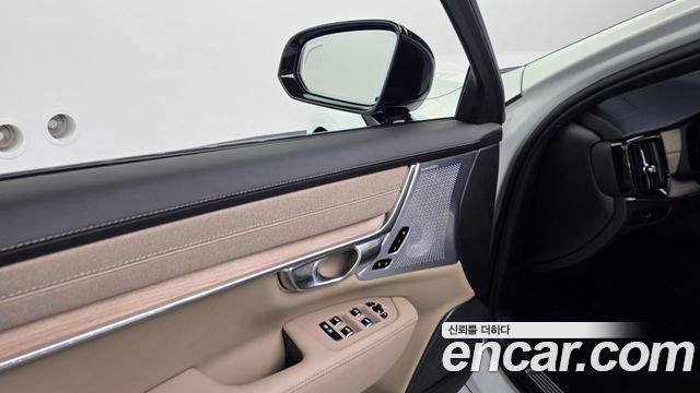 Volvo S90 B5 Ultra Dark 2026 — фото 41