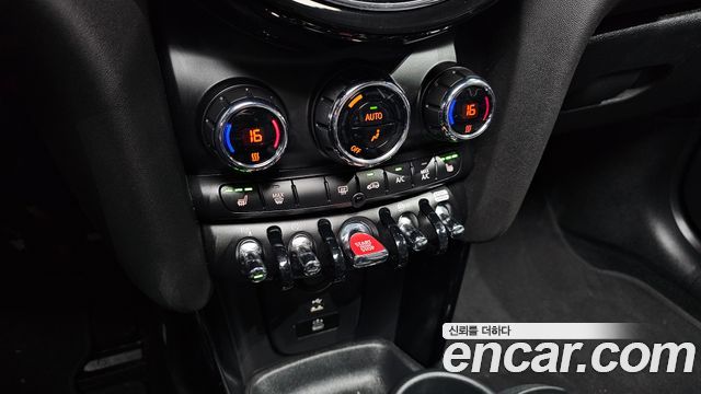 MINI Cooper Classic Plus 3rd 2024 — фото 18
