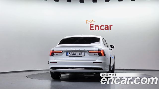Volvo S90 B5 Ultra Bright 2026 — фото 4