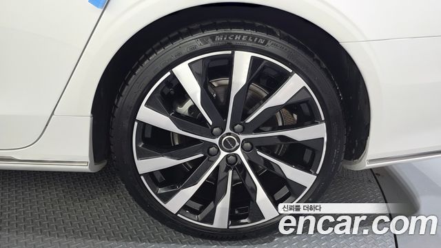 Volvo S90 B5 Ultra Bright 2026 — фото 27