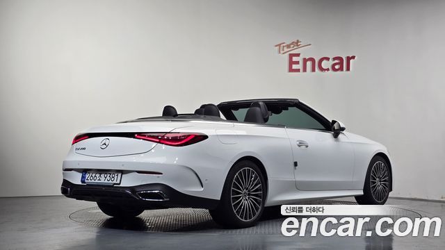 Mercedes-Benz CLE-Class (C236) CLE200 Cabriolet 2025 — фото 2