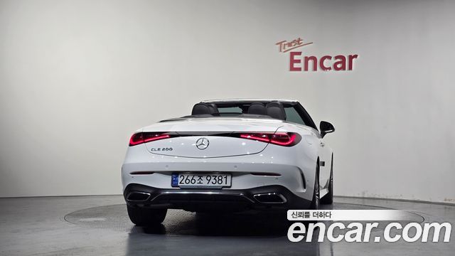 Mercedes-Benz CLE-Class (C236) CLE200 Cabriolet 2025 — фото 4