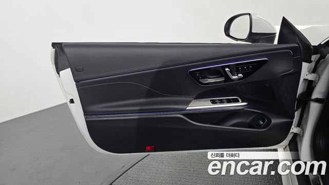 Mercedes-Benz CLE-Class (C236) CLE200 Cabriolet 2025 — фото 24