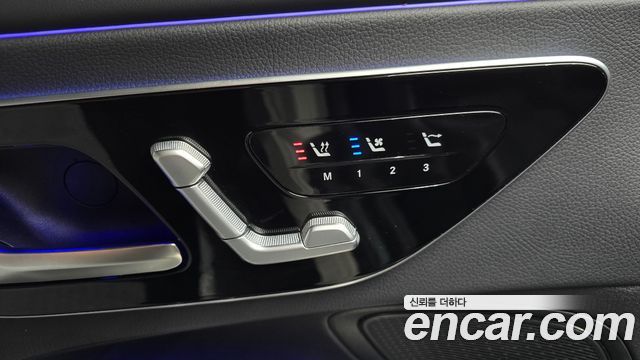 Mercedes-Benz CLE-Class (C236) CLE200 Cabriolet 2025 — фото 32