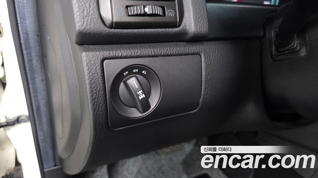 KG Mobility (SsangYong) Rexton W 2.0 4WD RX7 Luxury 2013 — фото 12