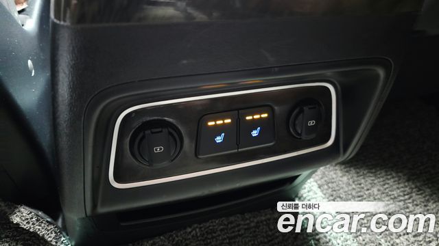 Hyundai Grand Starex Urban 9-Seater Exclusive 2019 — фото 14