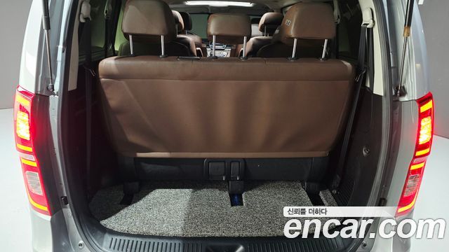 Hyundai Grand Starex Urban 9-Seater Exclusive 2019 — фото 18