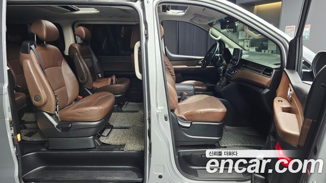 Hyundai Grand Starex Urban 9-Seater Exclusive 2019 — фото 26