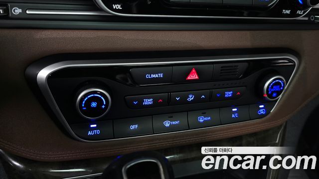 Hyundai Grand Starex Urban 9-Seater Exclusive 2019 — фото 27
