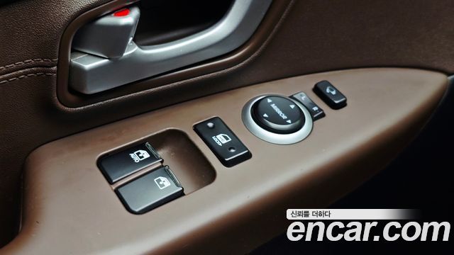 Hyundai Grand Starex Urban 9-Seater Exclusive 2019 — фото 29