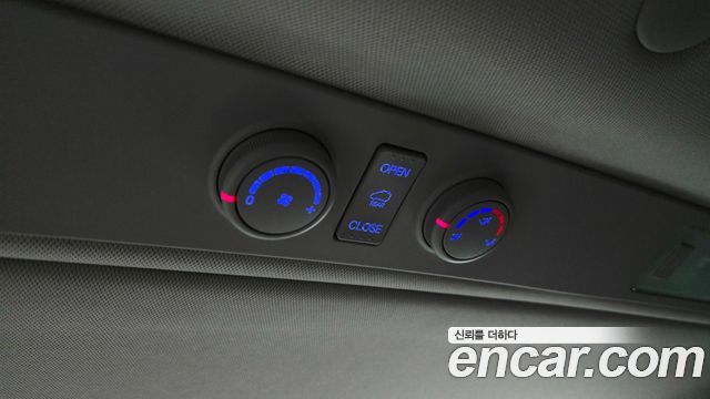 Hyundai Grand Starex Urban 9-Seater Exclusive 2019 — фото 30