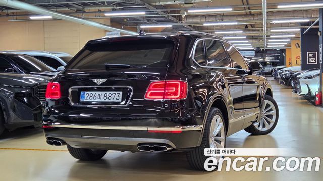 Bentley Bentayga 4.0 V8 2020 — фото 6