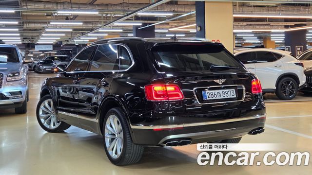 Bentley Bentayga 4.0 V8 2020 — фото 21