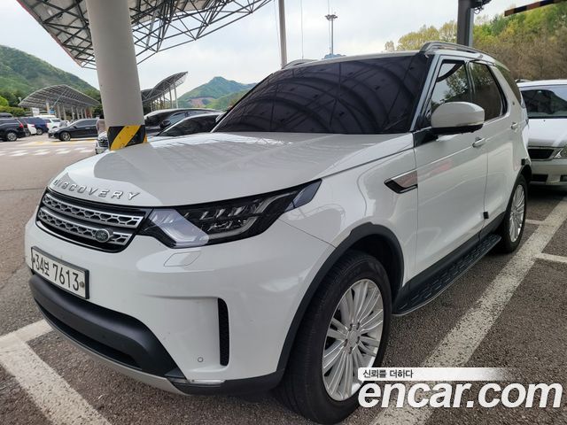 Land Rover Discovery 5 3.0 TD6 HSE Luxury 2018 — фото 9