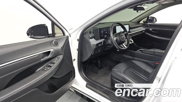 Hyundai Sonata The Edge (DN8) 2.0 Exclusive 2024 — фото 10