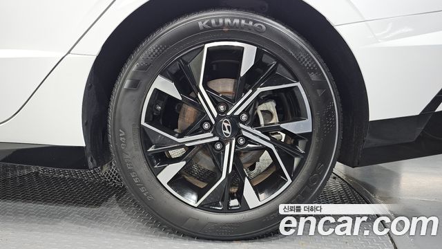 Hyundai Sonata The Edge (DN8) 2.0 Exclusive 2024 — фото 21