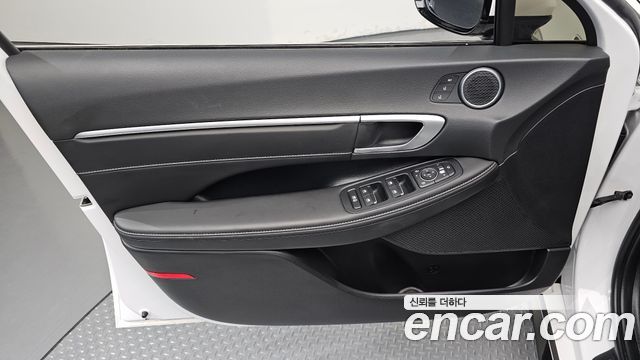 Hyundai Sonata The Edge (DN8) 2.0 Exclusive 2024 — фото 24