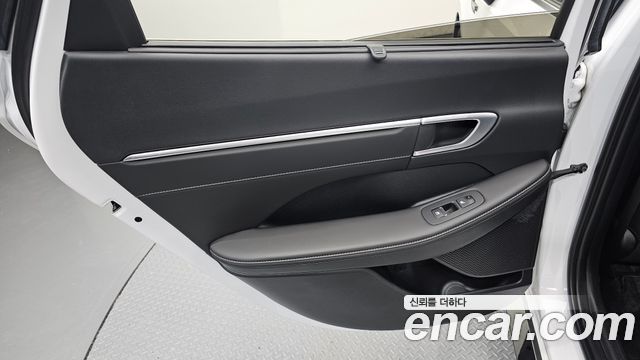 Hyundai Sonata The Edge (DN8) 2.0 Exclusive 2024 — фото 25