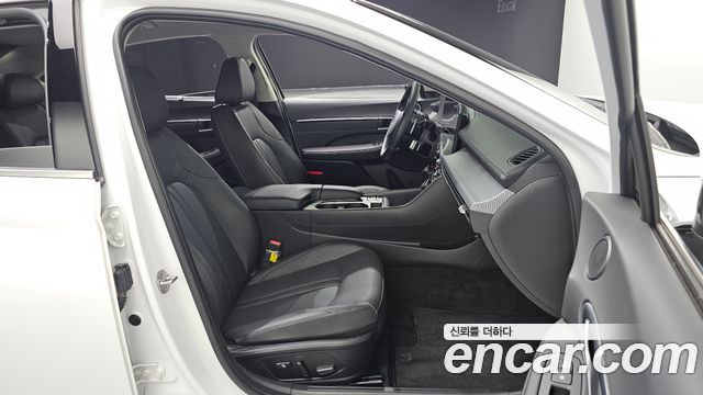 Hyundai Sonata The Edge (DN8) 2.0 Exclusive 2024 — фото 26