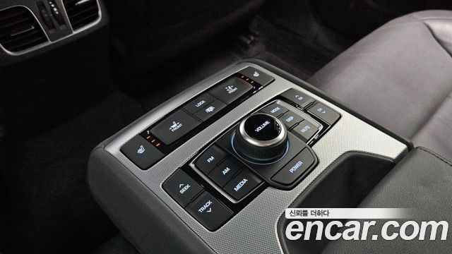 Genesis G80 3.3 GDI AWD Premium Luxury 2018 — фото 20