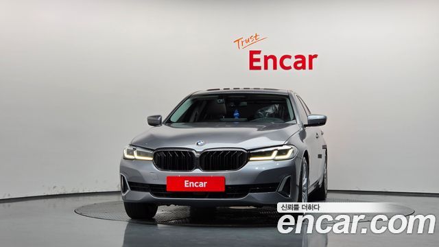 BMW 5 Series (G30) 530i xDrive Luxury 2023 — фото 3
