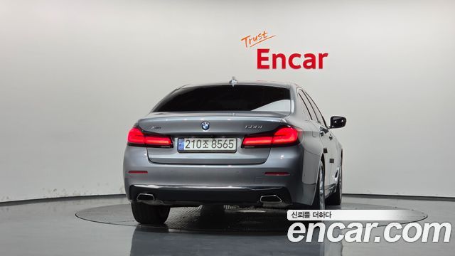 BMW 5 Series (G30) 530i xDrive Luxury 2023 — фото 4