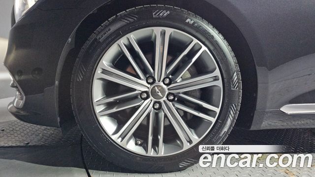 Genesis G80 3.3 GDI AWD Luxury 2018 — фото 5