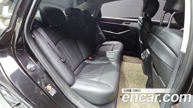 Genesis G80 3.3 GDI AWD Luxury 2018 — фото 11