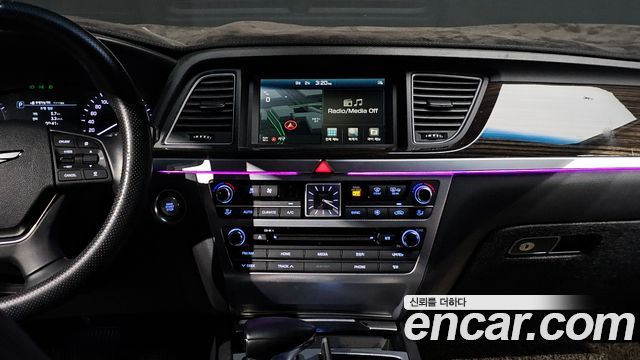 Genesis G80 3.3 GDI AWD Luxury 2018 — фото 14
