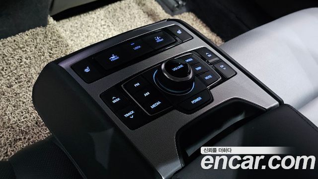 Genesis G80 3.3 GDI AWD Luxury 2018 — фото 20