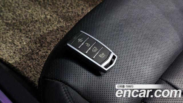 Genesis G80 3.3 GDI AWD Luxury 2018 — фото 33