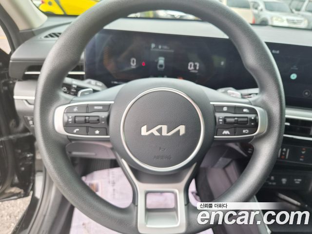 Kia K5 (III) 2.0 Prestige 2024 — фото 19