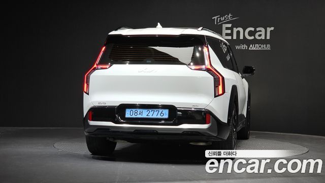 Kia EV9 Long Range 4WD GT Line 2024 — фото 4
