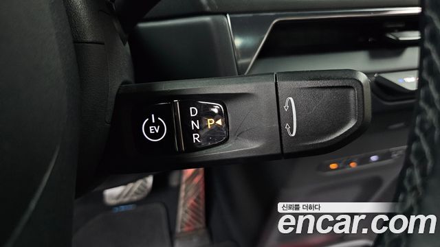Kia EV9 Long Range 4WD GT Line 2024 — фото 9