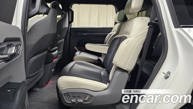 Kia EV9 Long Range 4WD GT Line 2024 — фото 12