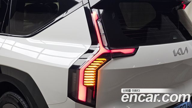 Kia EV9 Long Range 4WD GT Line 2024 — фото 23