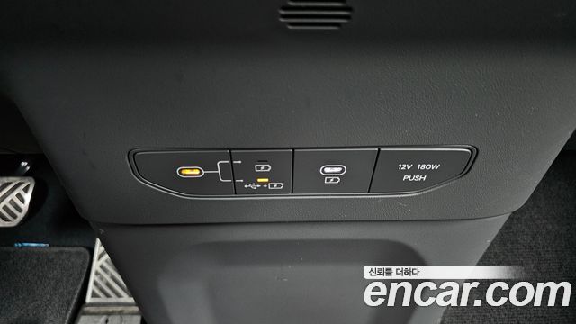 Kia EV9 Long Range 4WD GT Line 2024 — фото 30