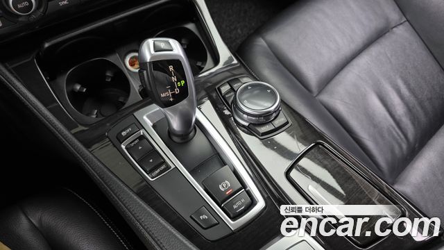 BMW 5 Series (F10) 520d Luxury 2014 — фото 9