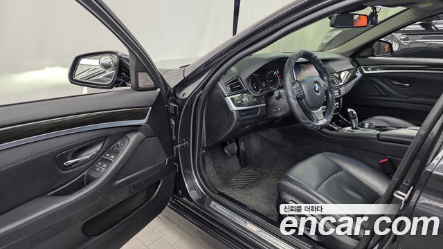 BMW 5 Series (F10) 520d Luxury 2014 — фото 10