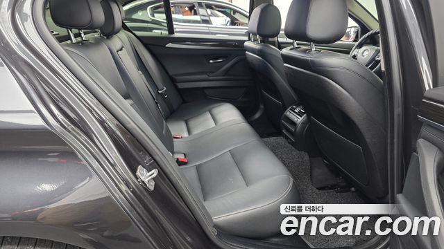 BMW 5 Series (F10) 520d Luxury 2014 — фото 16