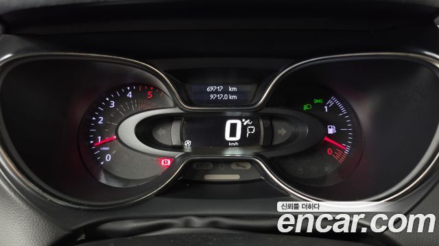 Renault Korea QM3 RE S-Edition 2018 — фото 8