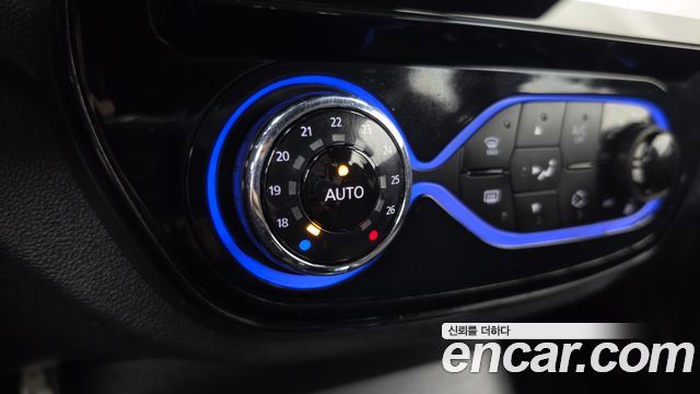 Renault Korea QM3 RE S-Edition 2018 — фото 29