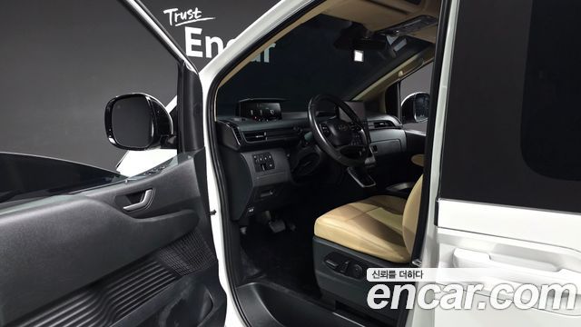 Hyundai Staria Cargo 5-Seater Modern 2022 — фото 10