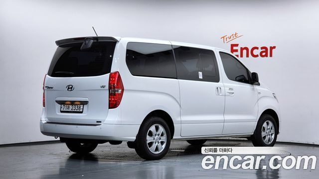 Hyundai Grand Starex 4WD Wagon 12-Seater Modern 2019 — фото 2