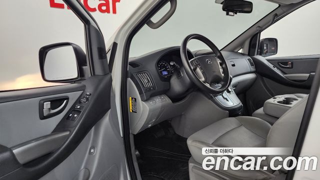Hyundai Grand Starex 4WD Wagon 12-Seater Modern 2019 — фото 10