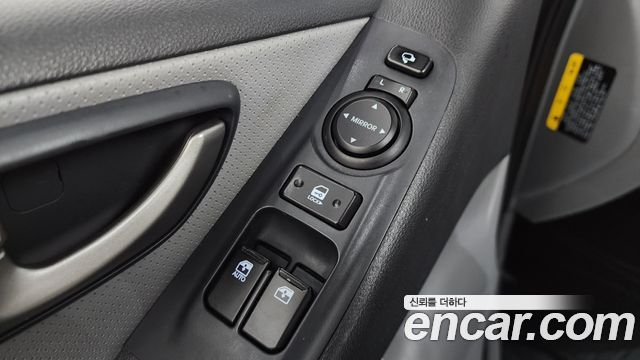 Hyundai Grand Starex 4WD Wagon 12-Seater Modern 2019 — фото 15