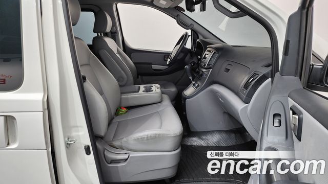 Hyundai Grand Starex 4WD Wagon 12-Seater Modern 2019 — фото 26