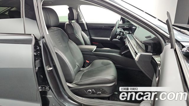 Hyundai Grandeur (GN7) 2,5 Gasoline 2WD Calligraphy 2023 — фото 12